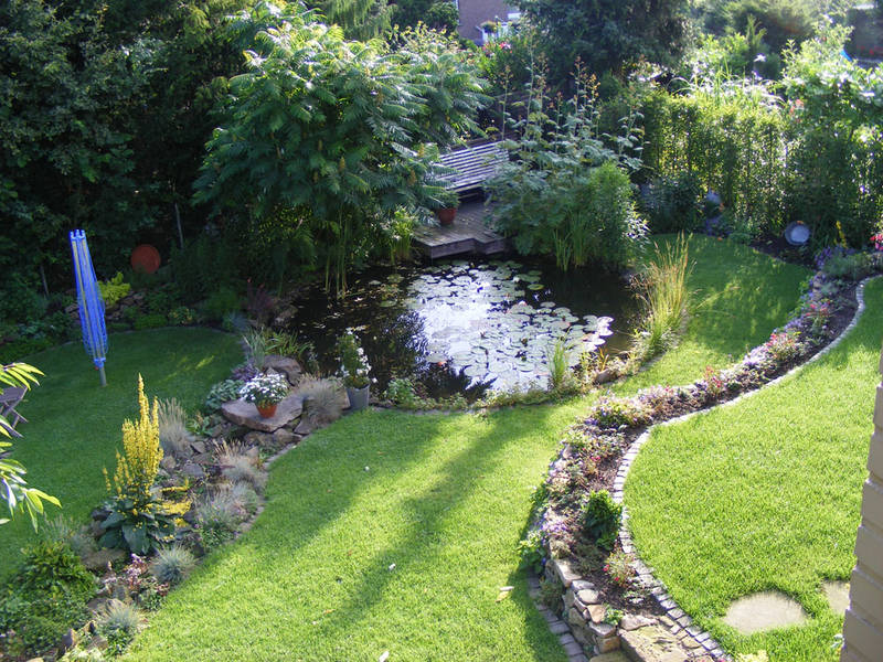 Garten und Landschaftsbau Hamm Melbert Gartenteich Wasserlauf