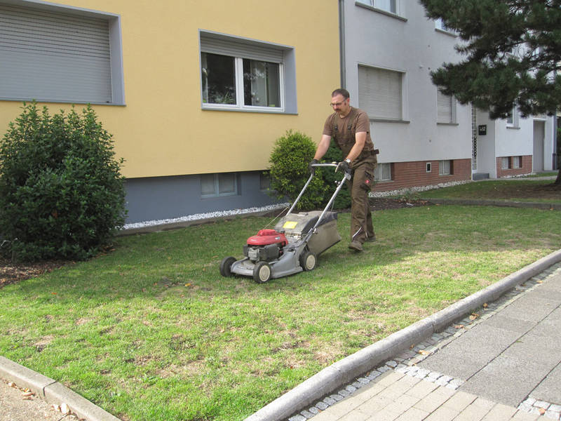 Garten und Landschaftsbau Hamm Melbert Gartenpflege Rasenmähen Hausmeisterdienste